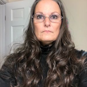 Meet your Posher, Lucinda